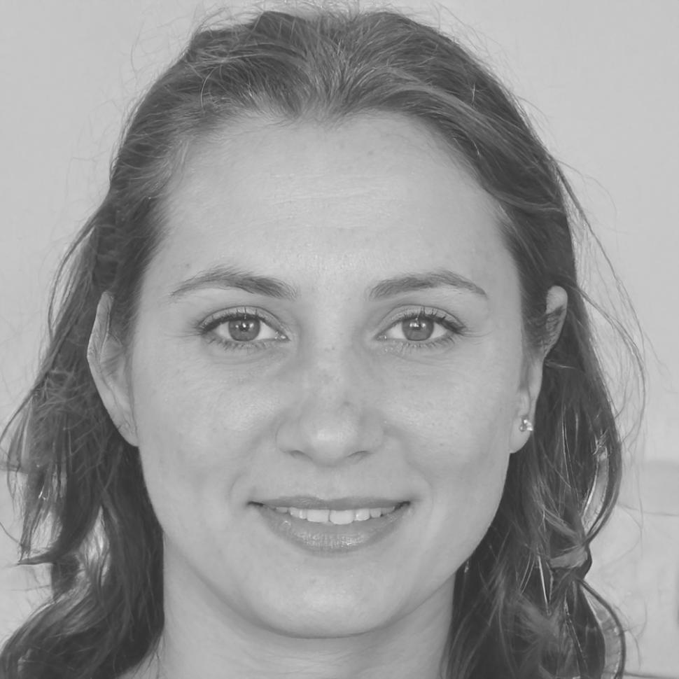 Zara Khoury, Dozentin für Investitionsrechnung und Finanzmodellierung